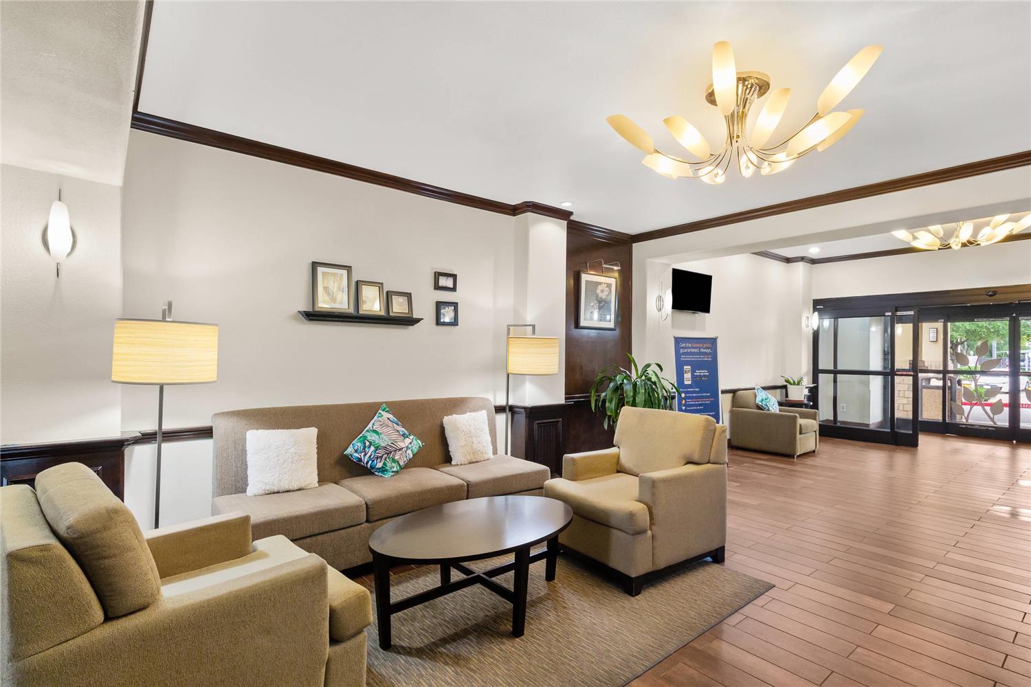 Sleep Inn & Suites Bush Intercontinental - IAH East 6/14