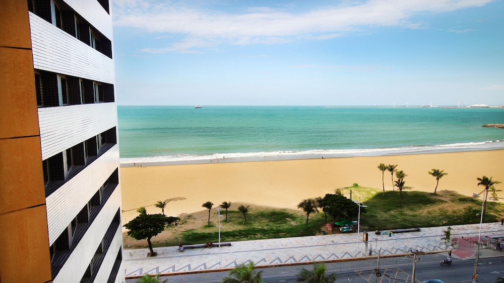 HOLIDAY INN FORTALEZA 33/76