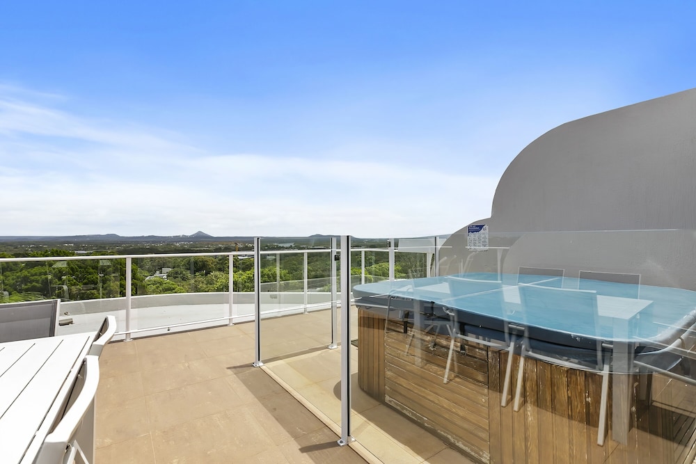 Noosa Hill Resort. 45/78