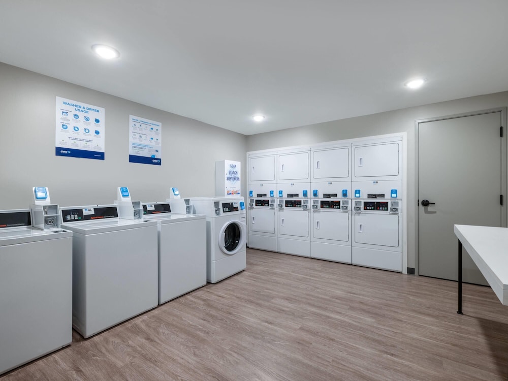 ECHO Suites Extended Stay by Wyndham Fort Worth Alliance 13/59