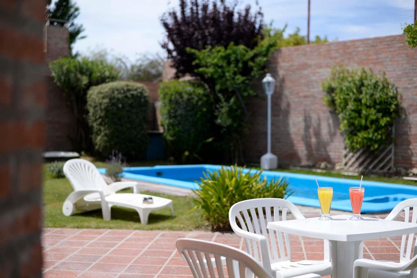 Los Tulipanes Apart de Mar 25/36