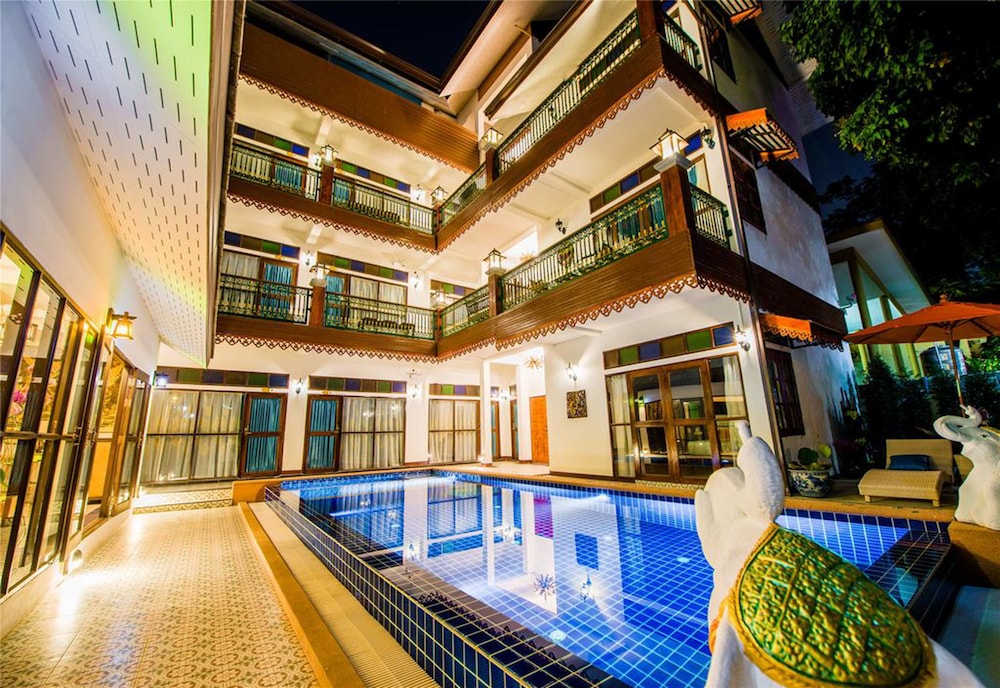Hetai Boutique House 7/50