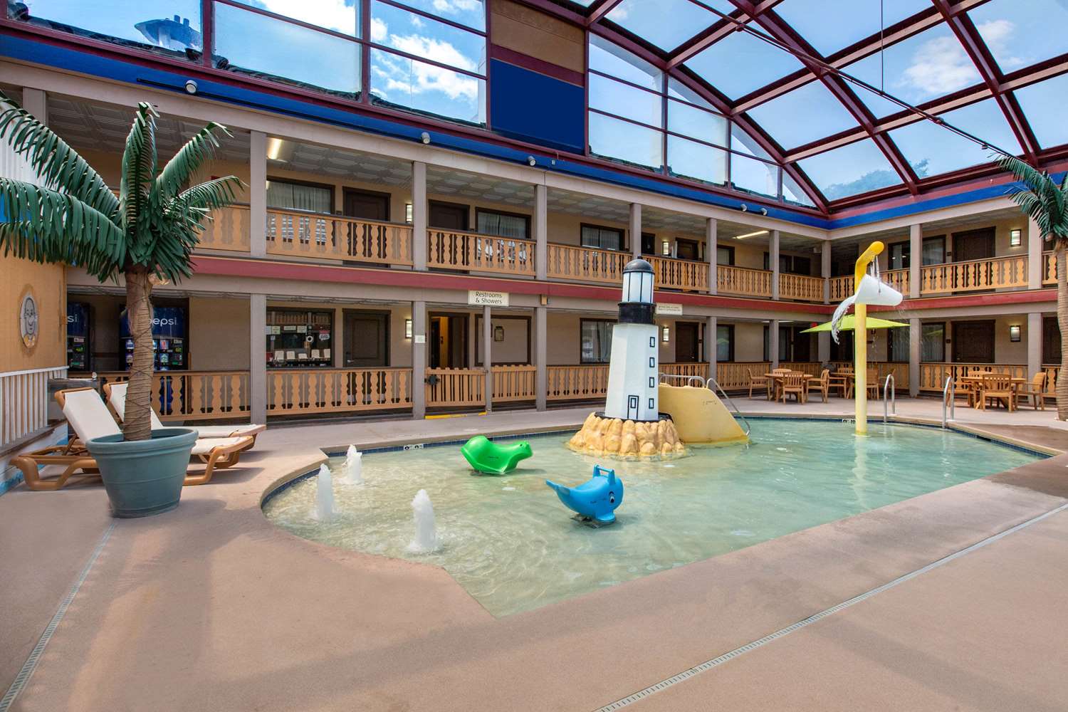 AmericInn by Wyndham La Crosse Riverfront Conference Center 4/45