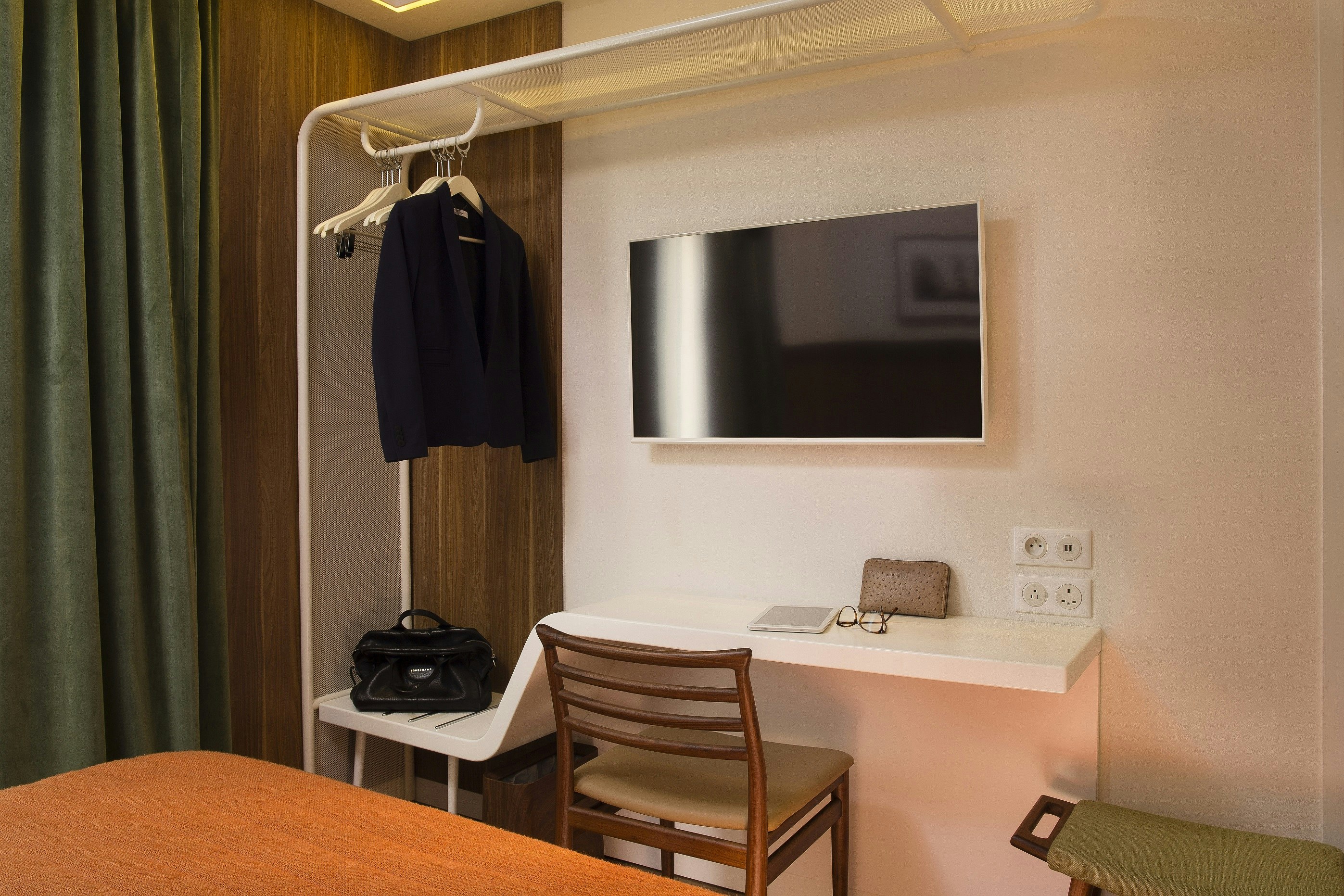 Hotel Eiffel Turenne 48/54