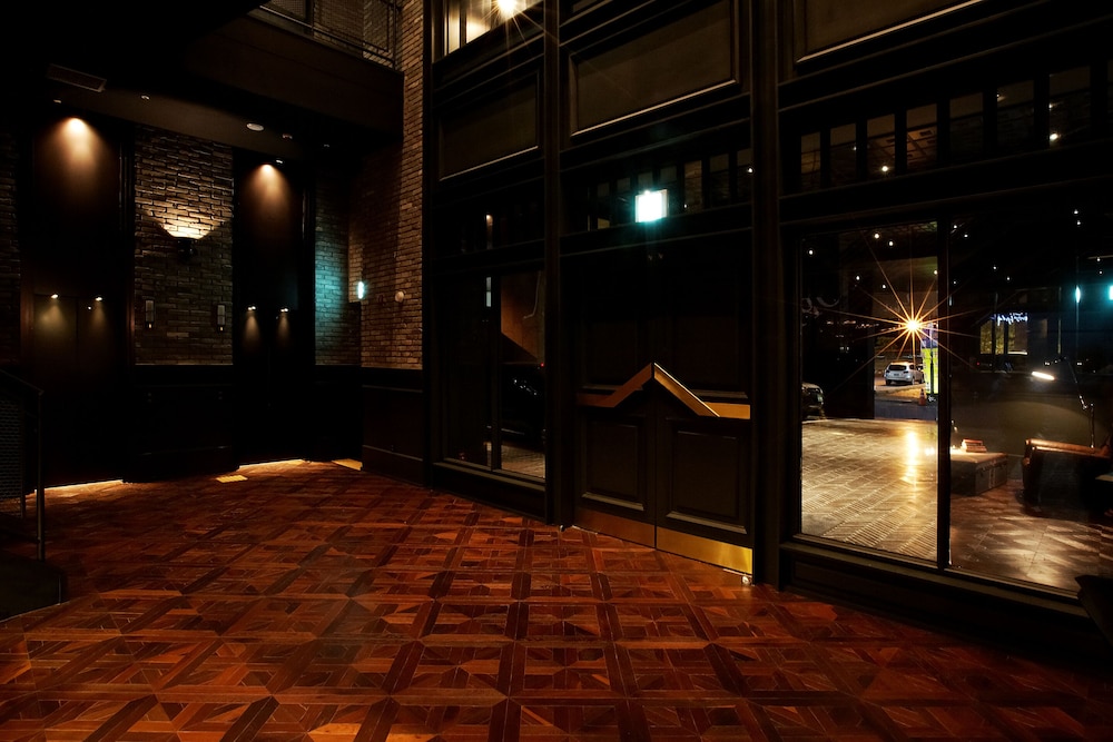 Lee Design Hotel 65/74