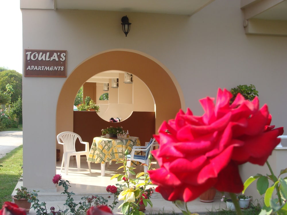 Toulas Apartments 26/50