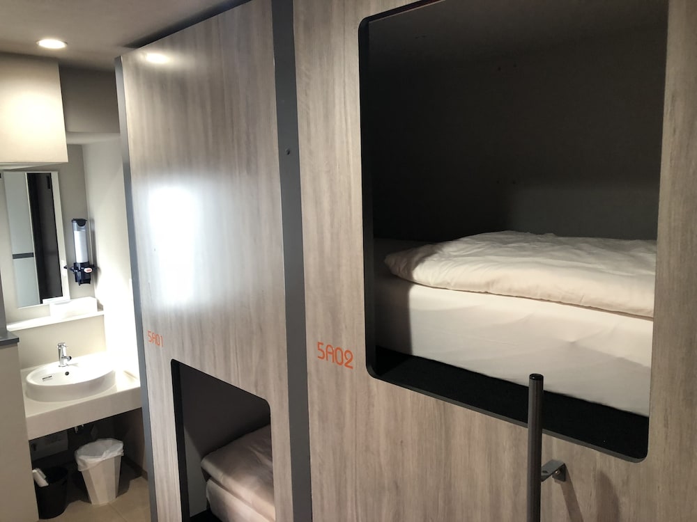 Beagle Tokyo Hostel And Apartments 40/50