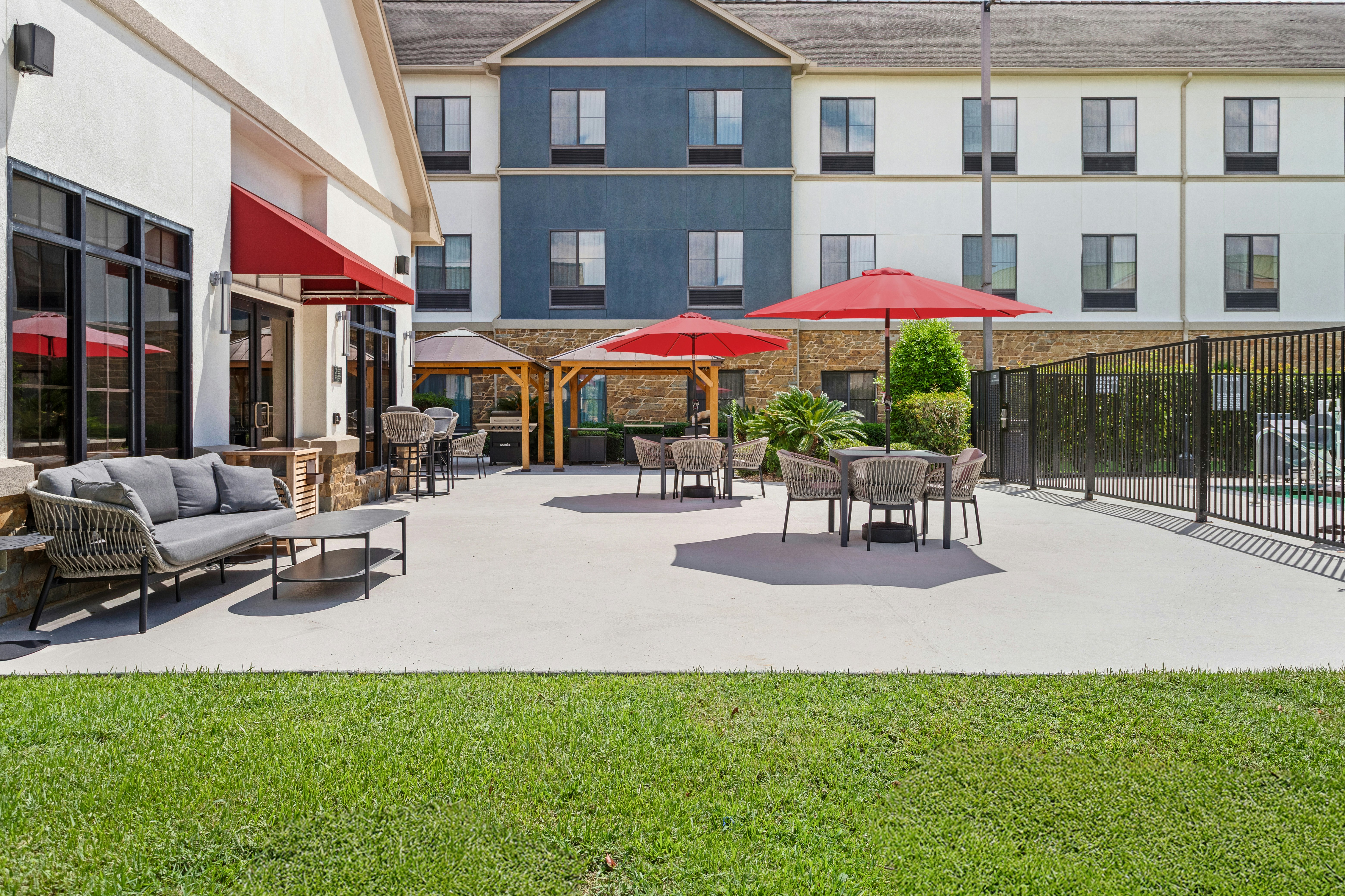 Homewood Suites by Hilton Beaumont, TX 40/43