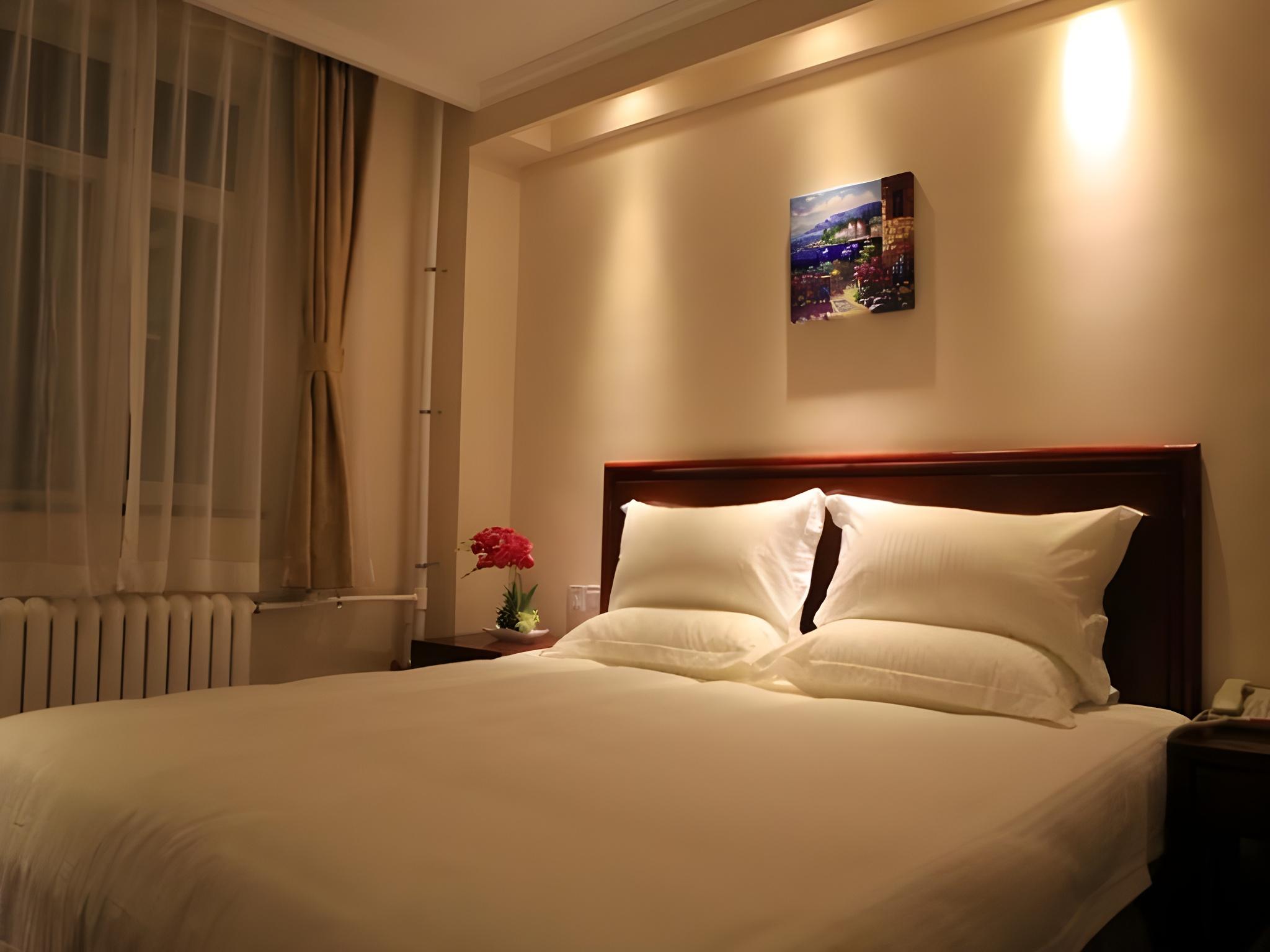 Superior, King and Queen Bed