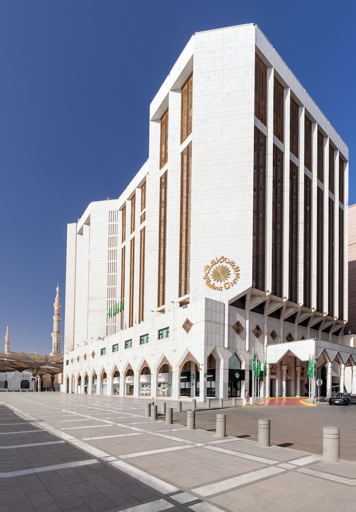 فندق المدينة أوبروى(The Biltmore Al Madinah) 67/73