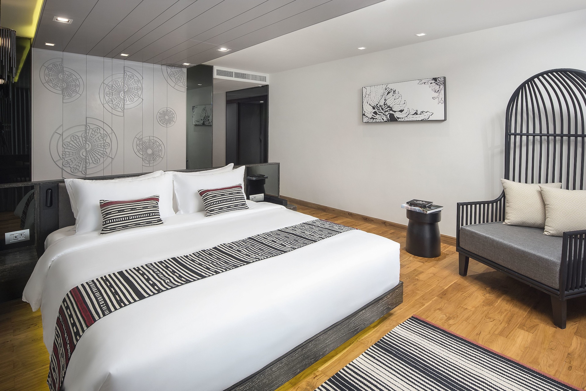 Suite, Garden View