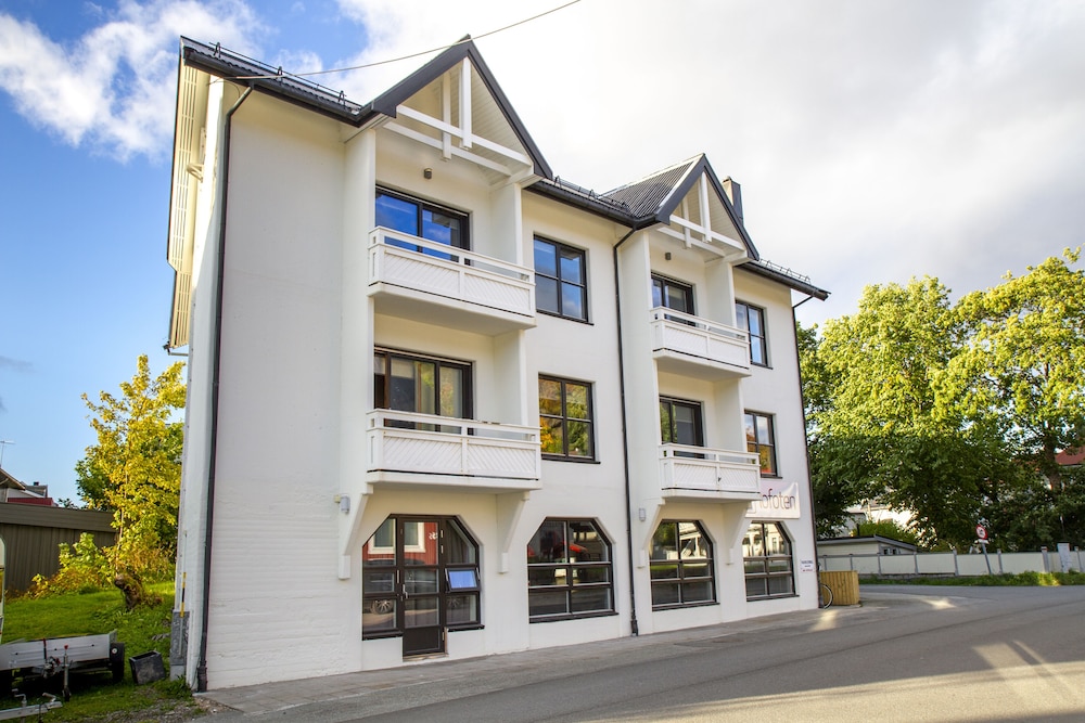 Nordis Hotel Lofoten 5/70