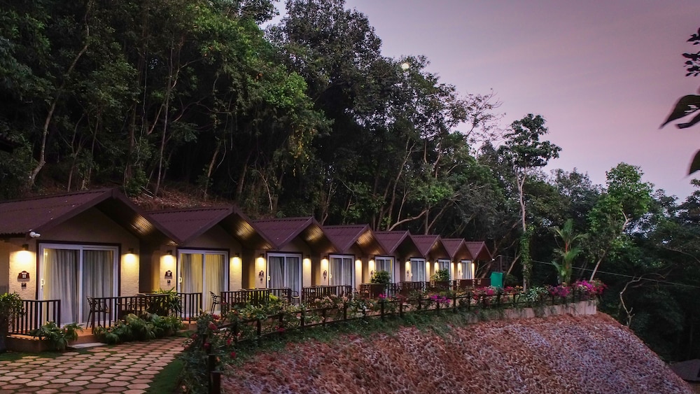 Stone Wood Nature Resort 37/43