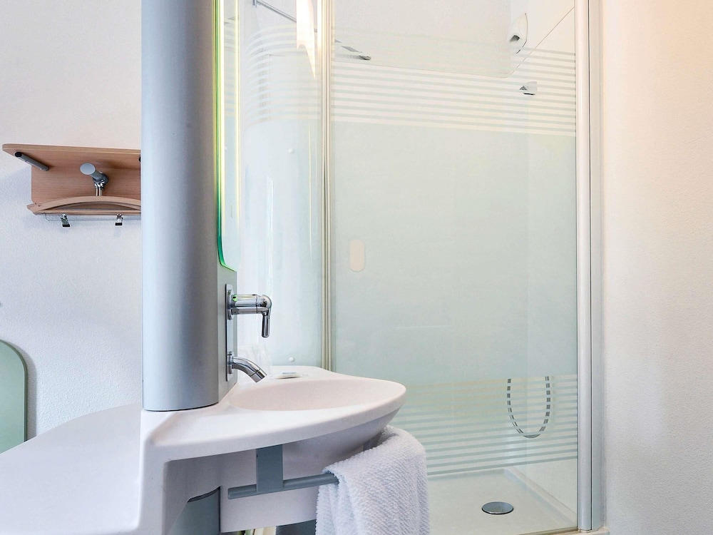 Ibis Budget Grenoble Sud Seyssins 58/60