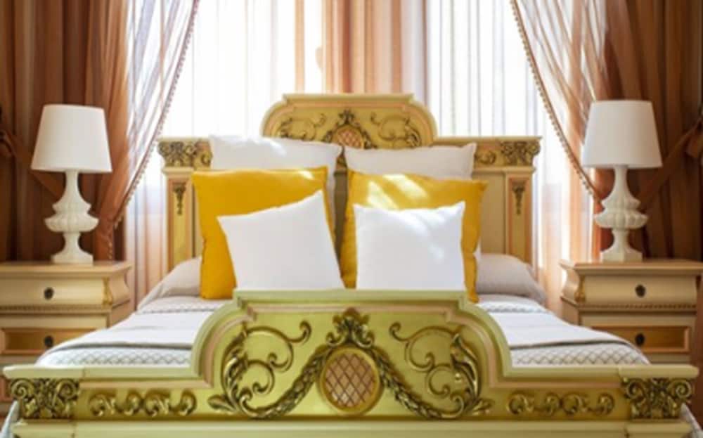 Hotel Kazar 17/30