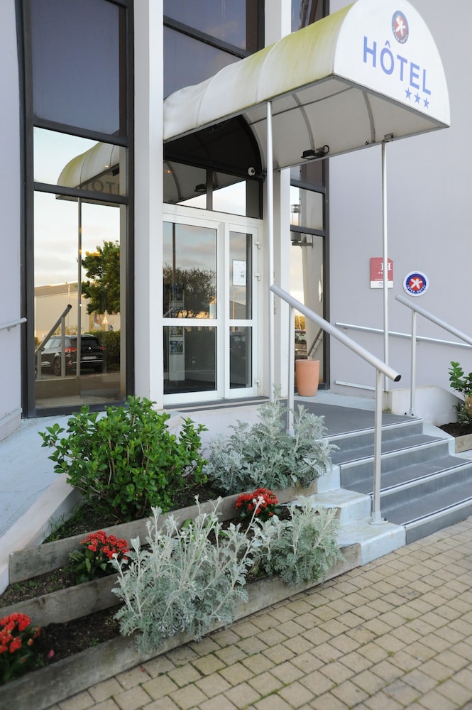 Hotel the Originals Les Sables D Olonne Admiral S Ex Inter Hotel Admirals 39/48