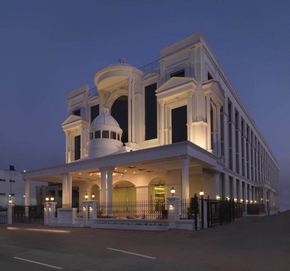 Royal Orchid Central Shimoga 6/52