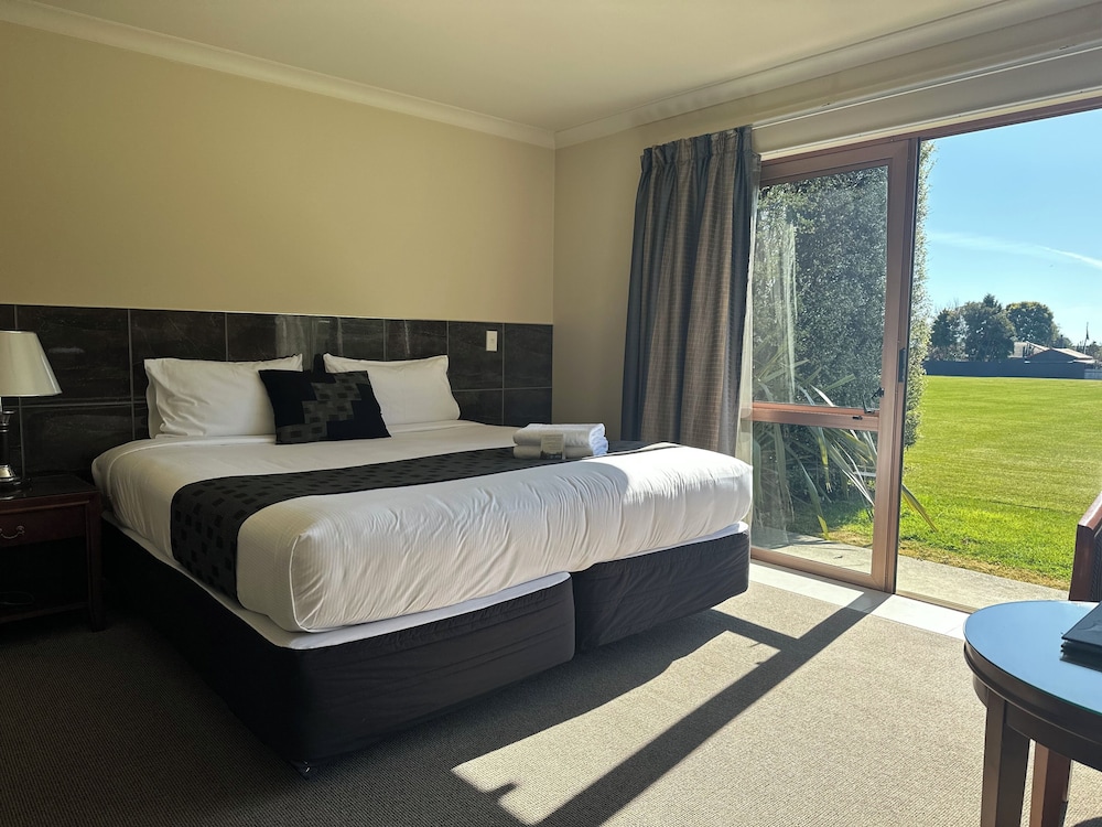 1 BEDROOM, EXECUTIVE, STUDIO
