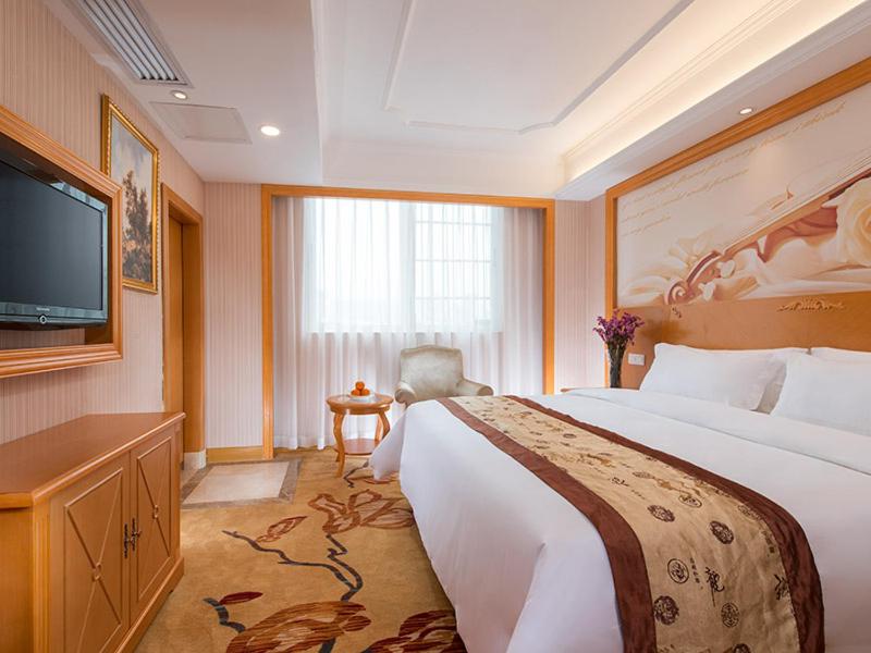 Vienna Hotel Shenzhen Dongmen Old Street 24/50