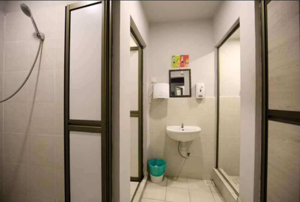 Travelogue Guest House 44/50
