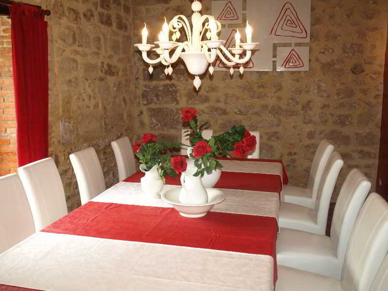 HOSTERIA EL POMAR 30/42