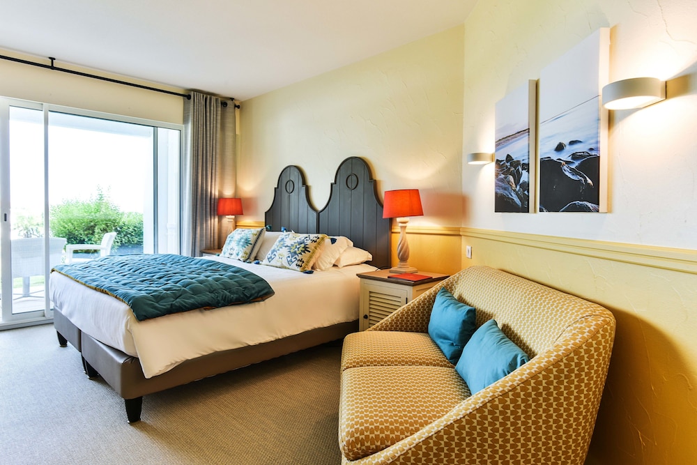 Hotel La Reserve 16/77