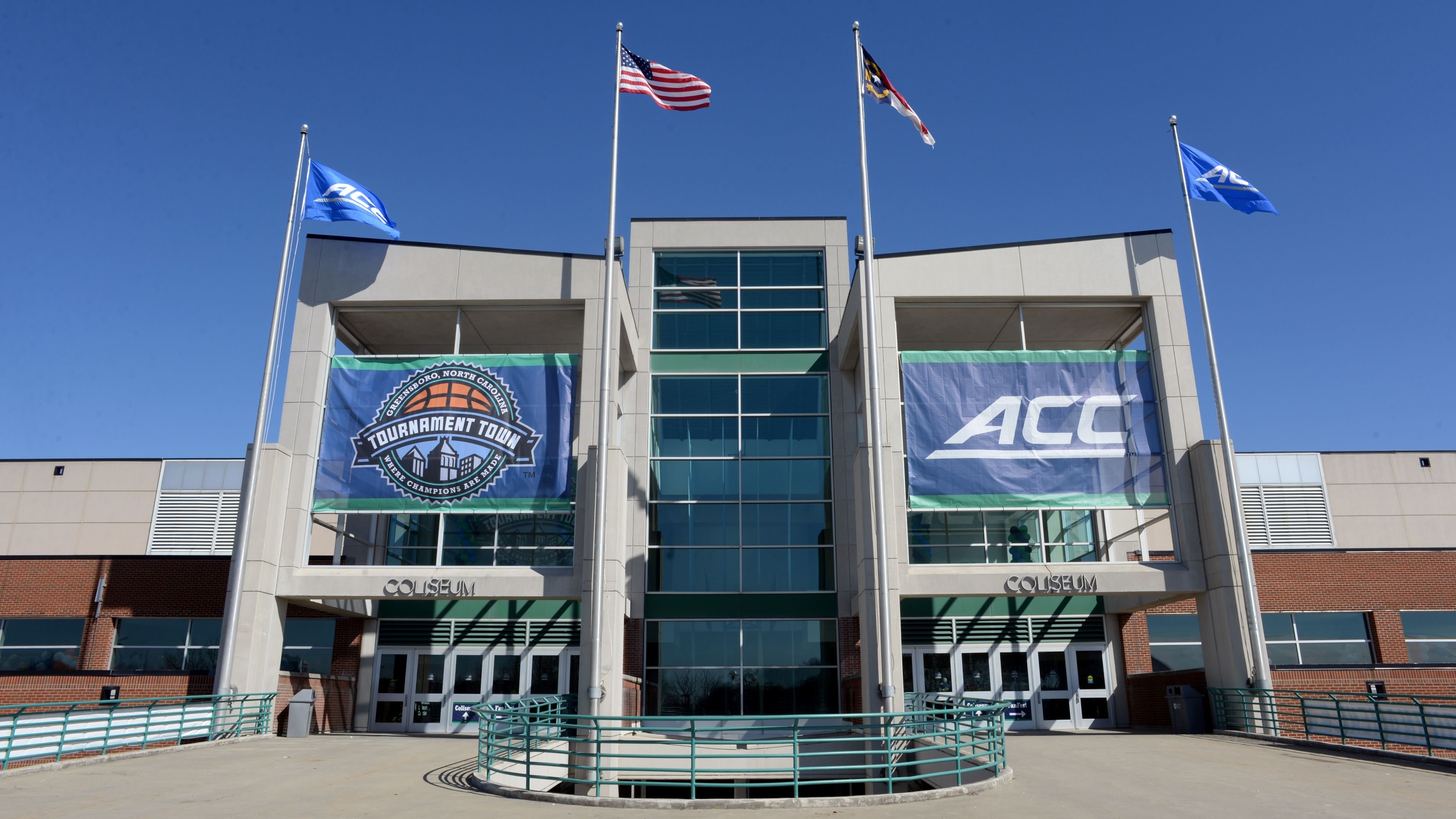 Holiday Inn Greensboro Coliseum 6/45