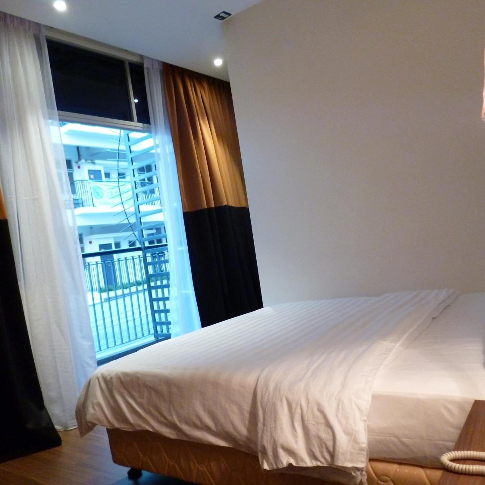 9 Square Hotel - Bangi 25/45