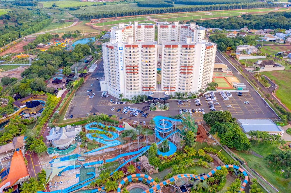 Wyndham Olimpia Royal Hotel 1/50
