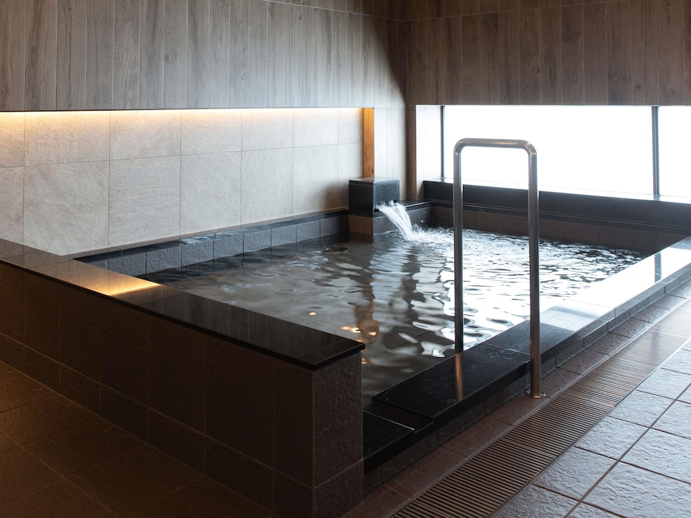 NOVOTEL NARA 58/84