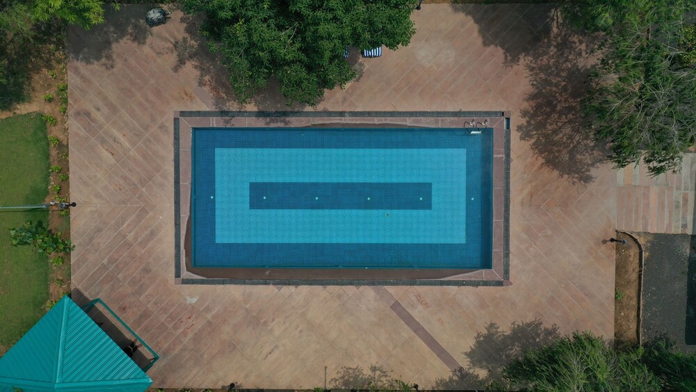 Tathastu Bandhavgarh 41/65