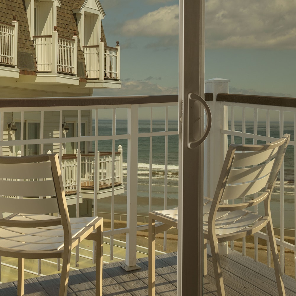 Nantasket Beach Resort 14/30