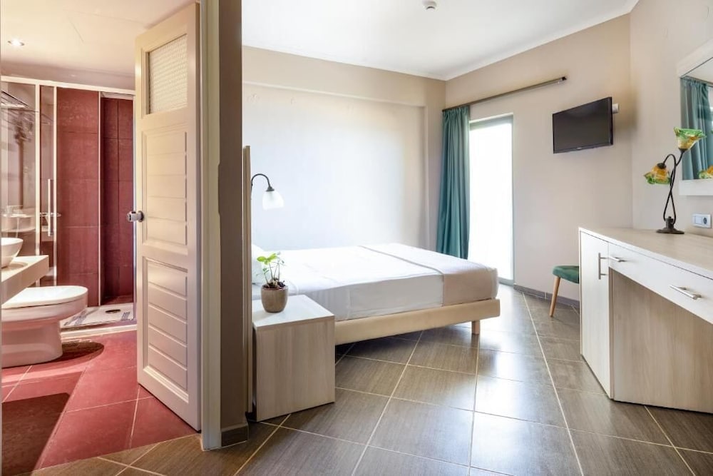 Elena Hotel 49/51