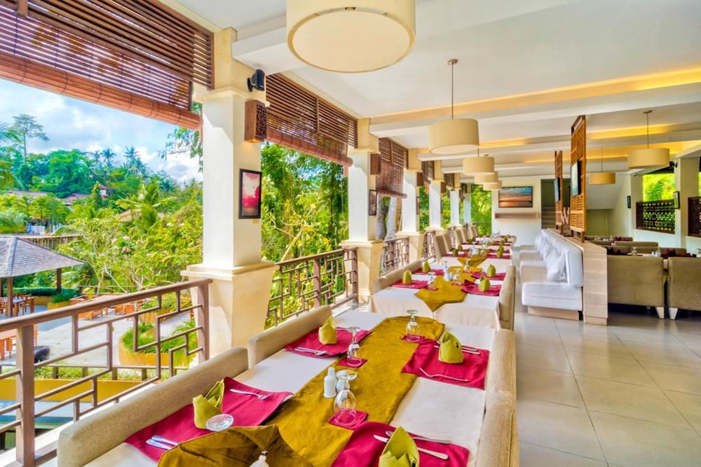 Labak River Hotel 60/71