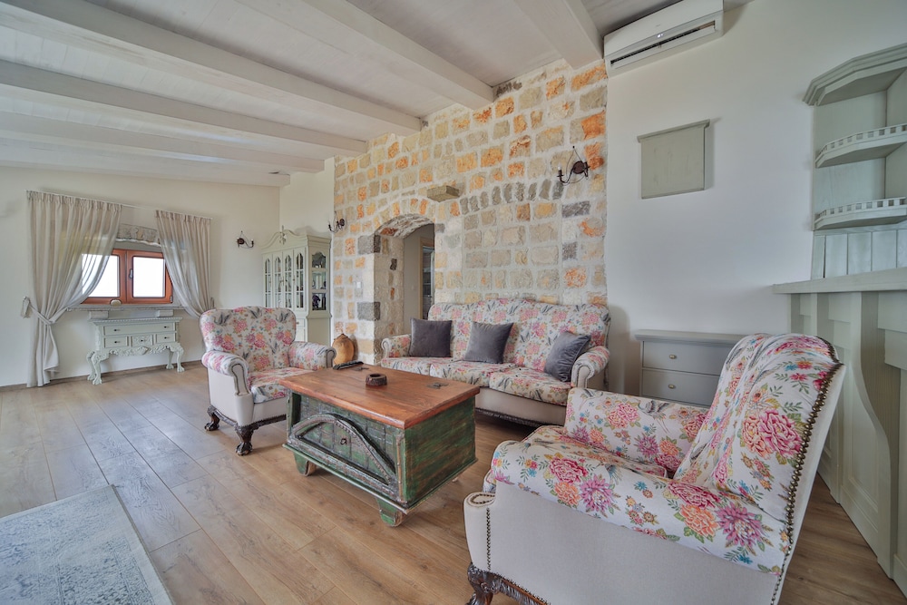 Castello degli Aranci Eco Resort 55/61