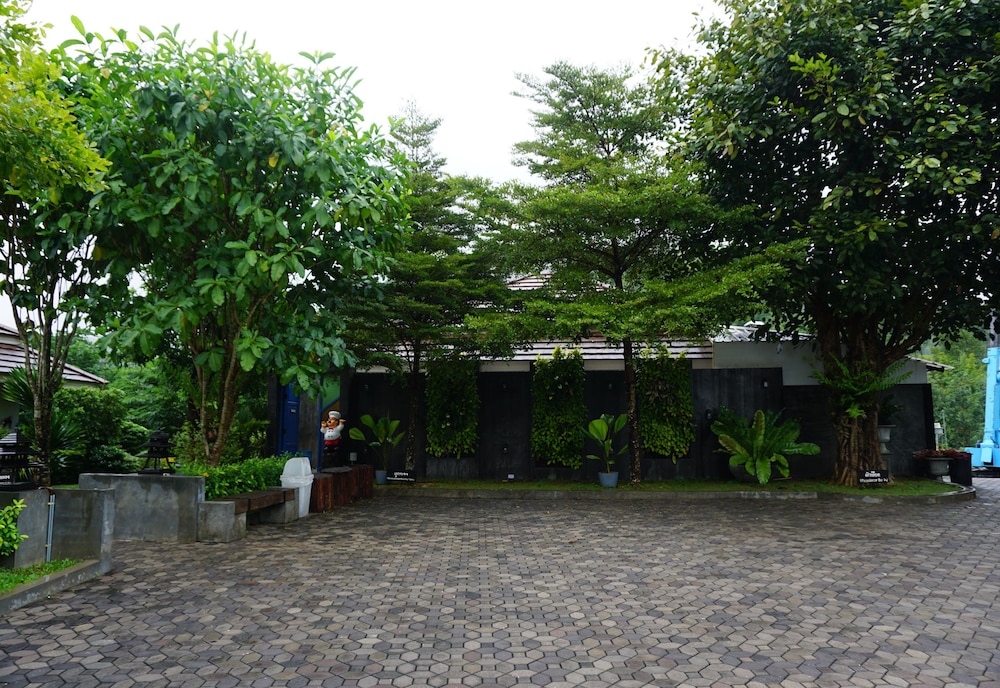 Kornwat Garden Resort 62/71