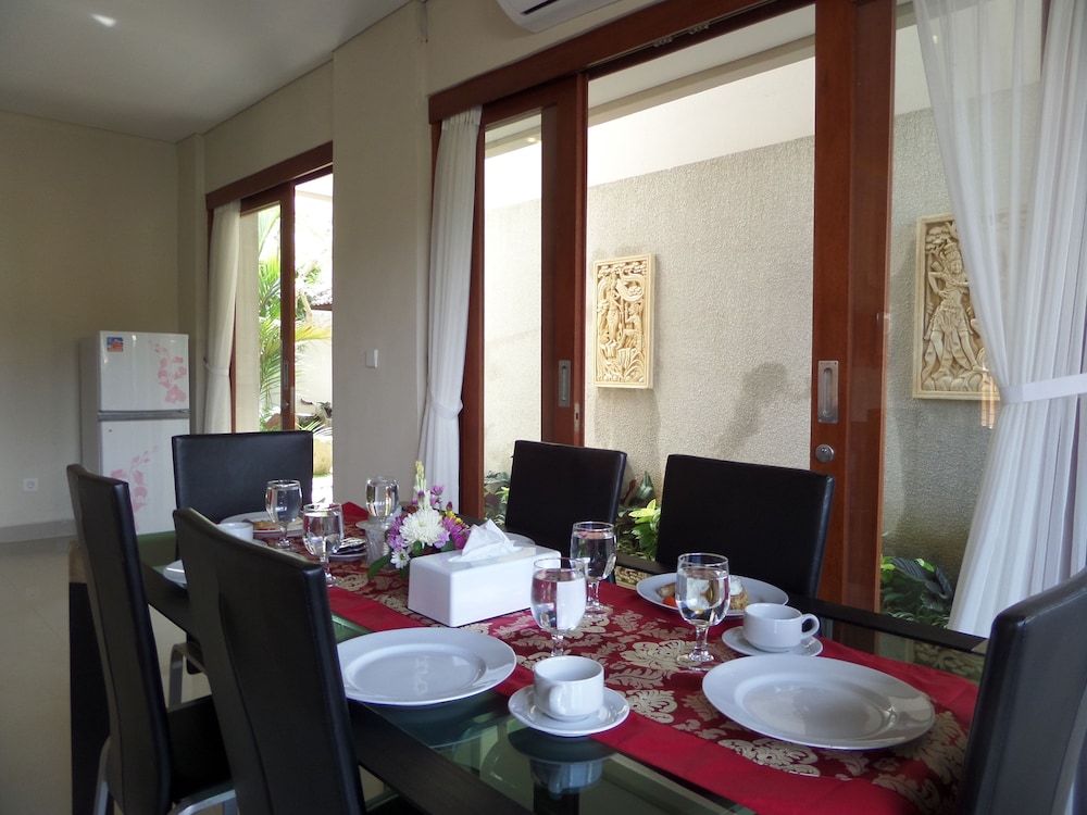 Royal Majesty Villas 49/71
