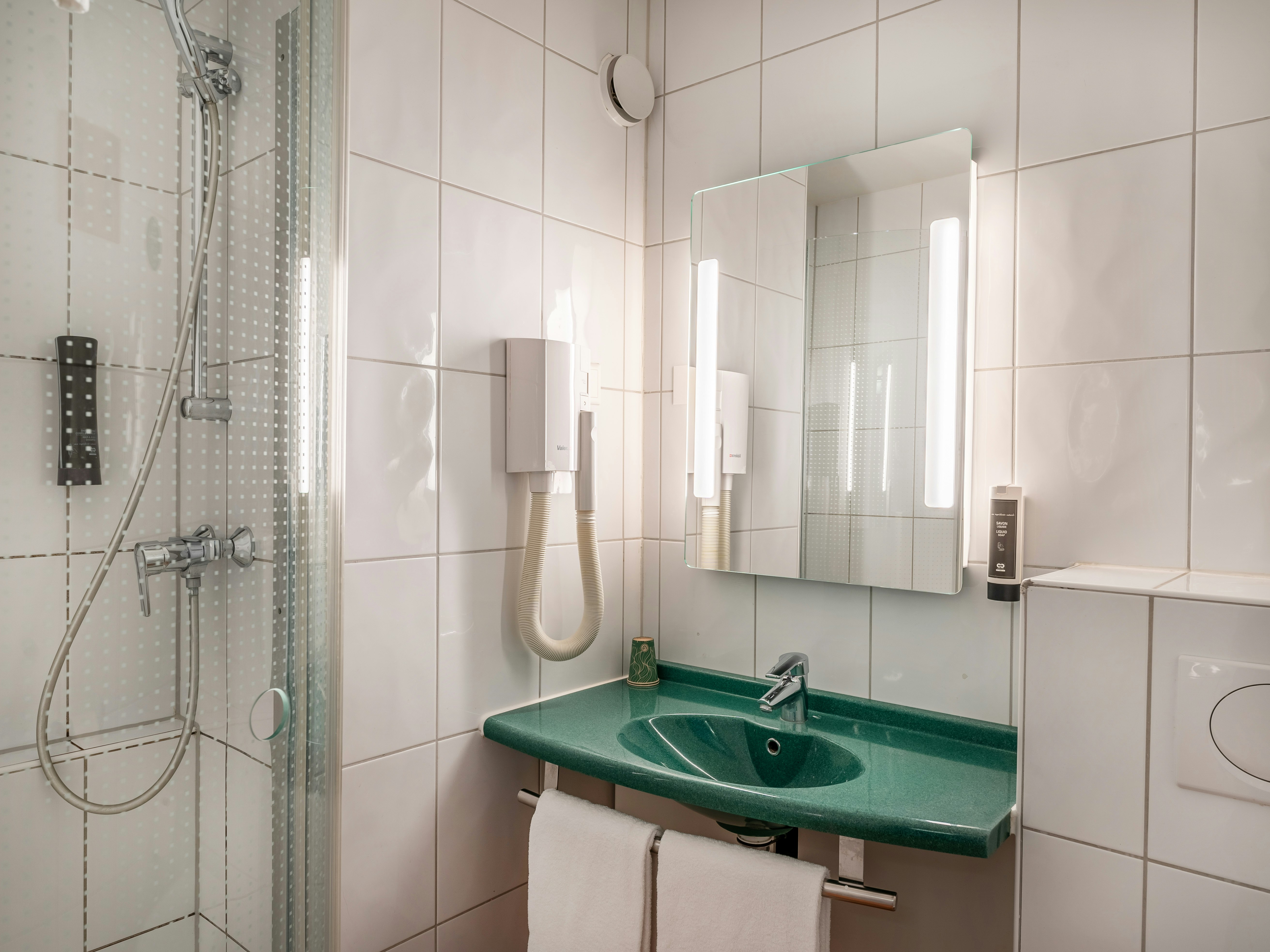 B&B Hotel Rothrist Olten 16/32