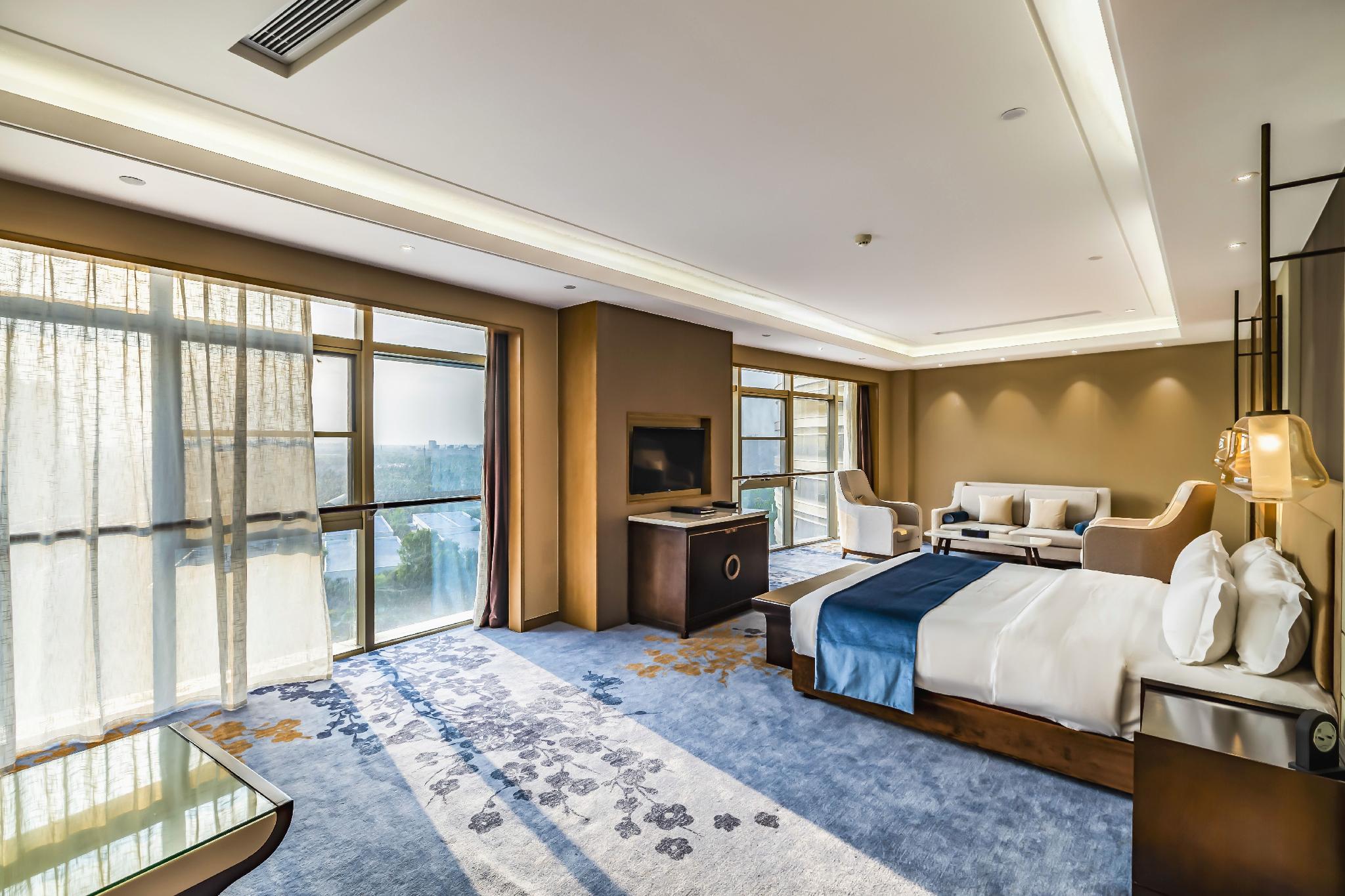 Xinhua Jian'guo Hotel 14/26