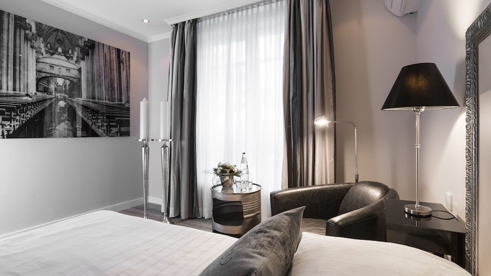 Parkhotel Bielefeld 18/43