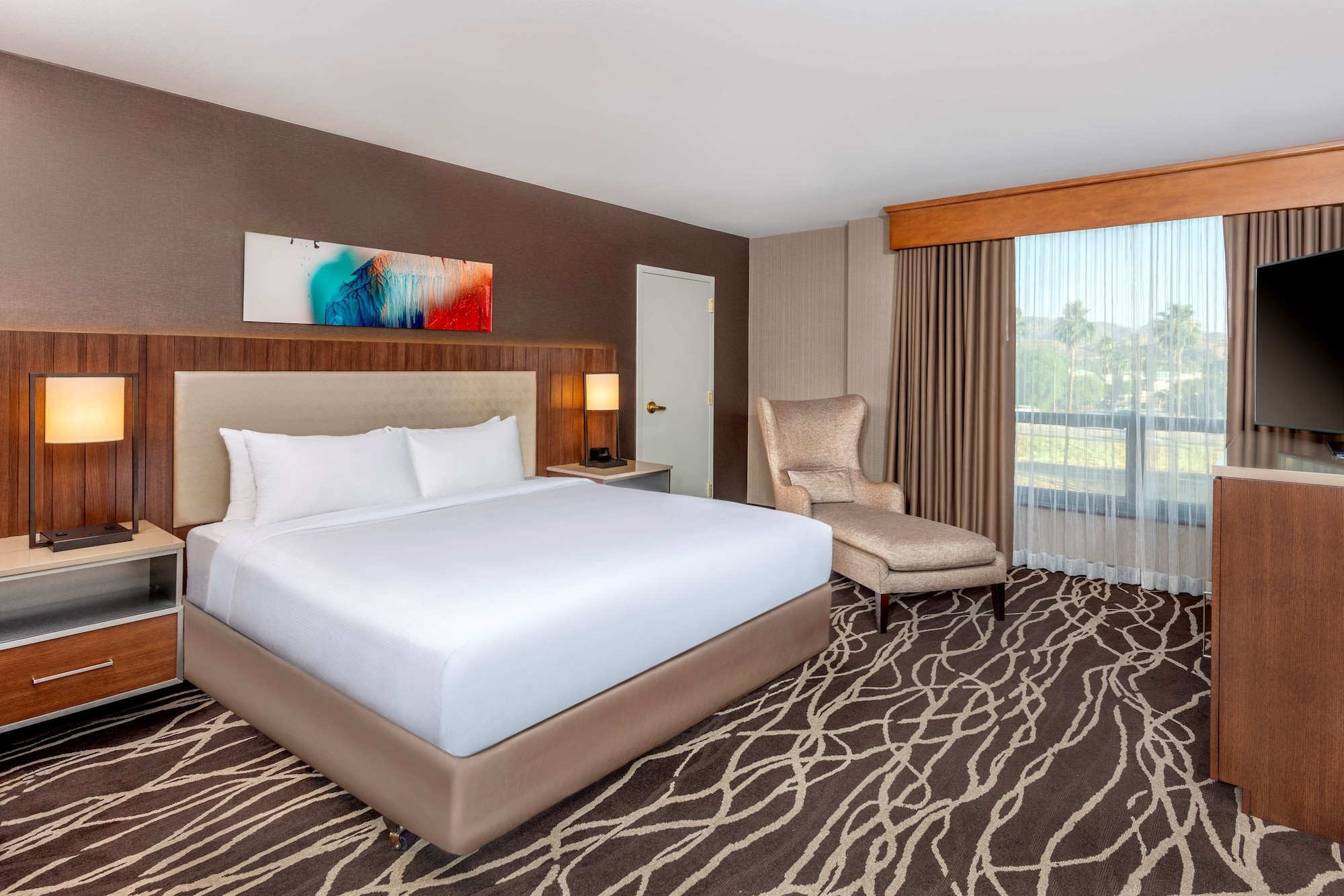 JUNIOR SUITE, KING BED, SOFA
