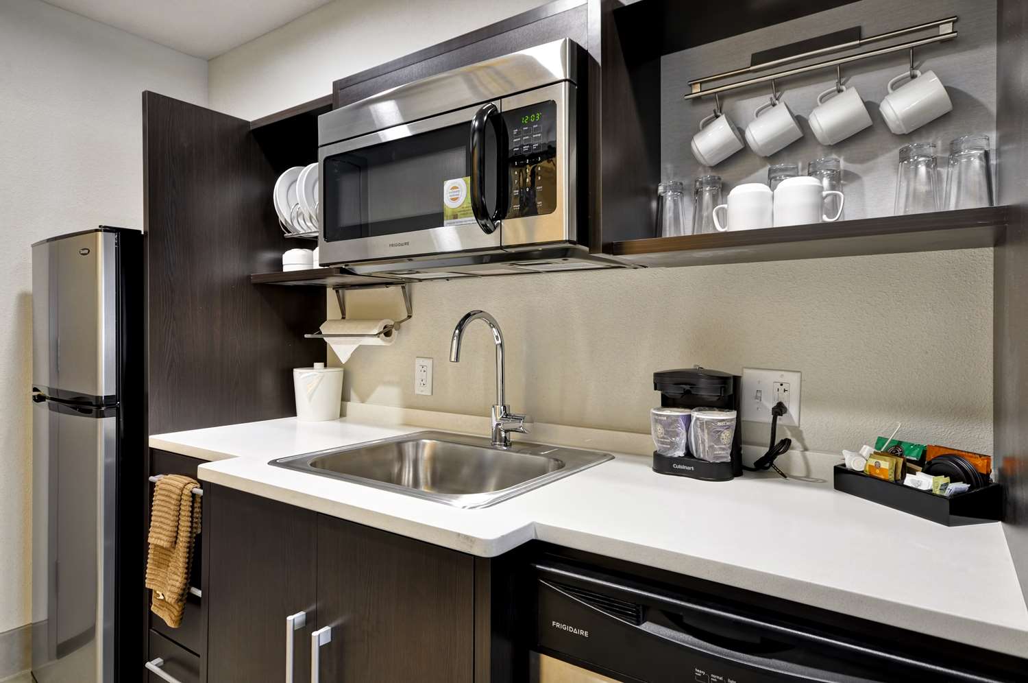 Studio, Suite, 2 Queen Beds, Accessible