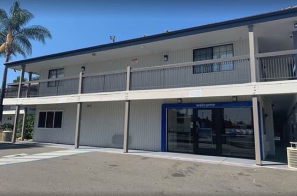 Motel6 Santa Ana, CA in SANTA ANA - CA