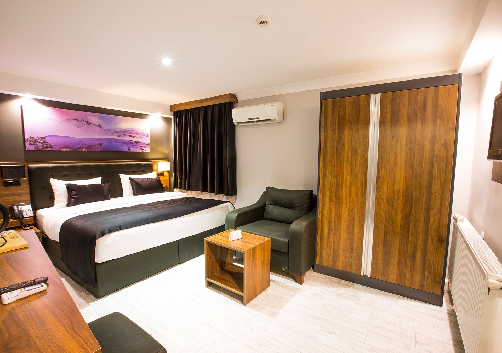 STANDARD, DOUBLE BED