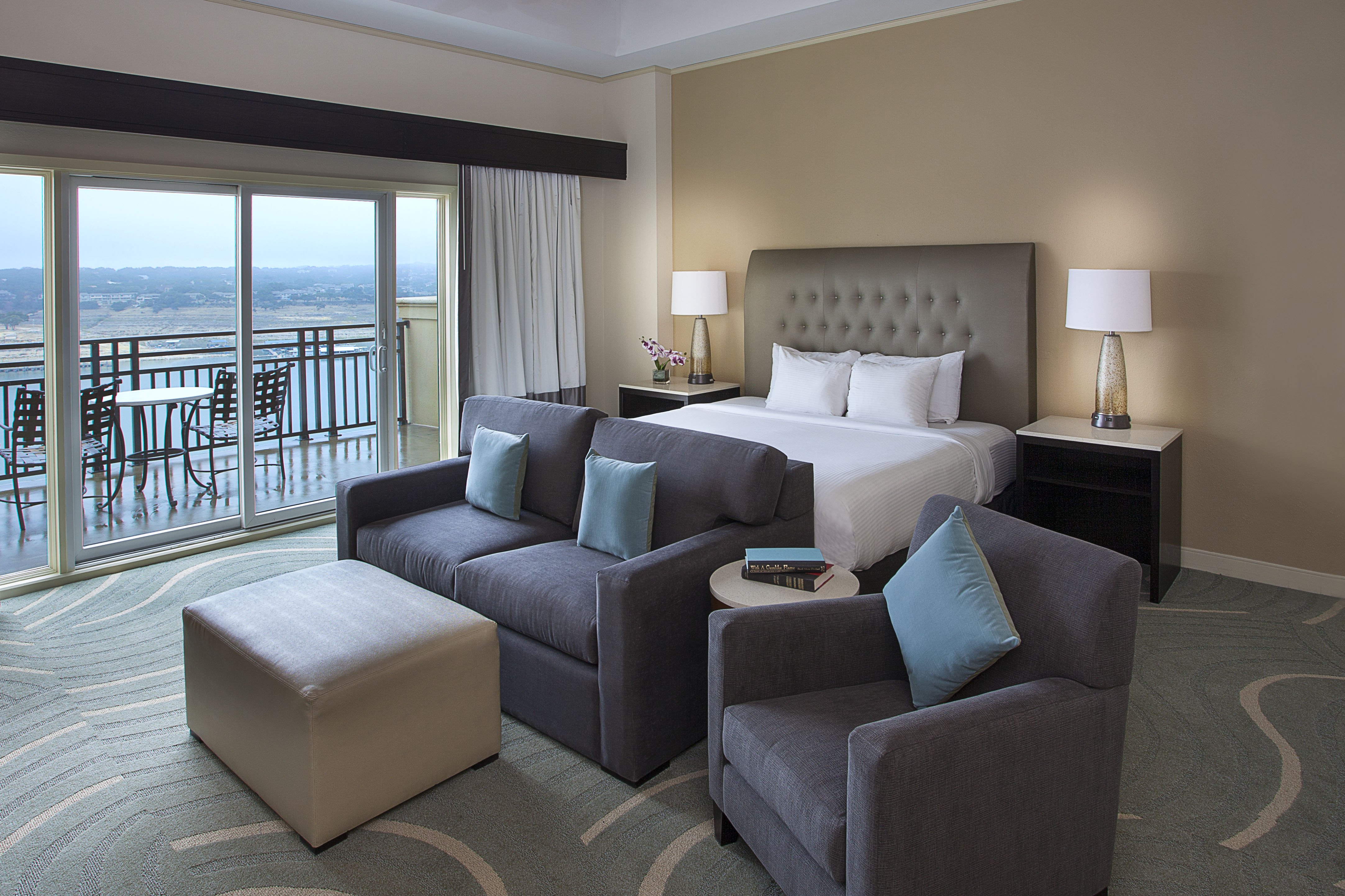 Lakeway Resort and Spa 18/80