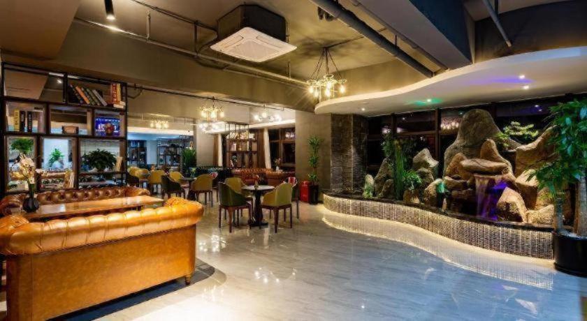 James Joyce Coffetel Chengdu (Shuangliu Airport Haibing City Wanda) 19/43