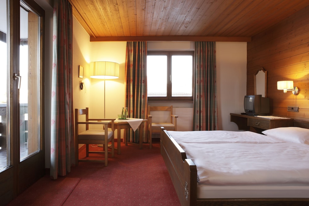 HOTEL GASTHOF KRONE 4/48