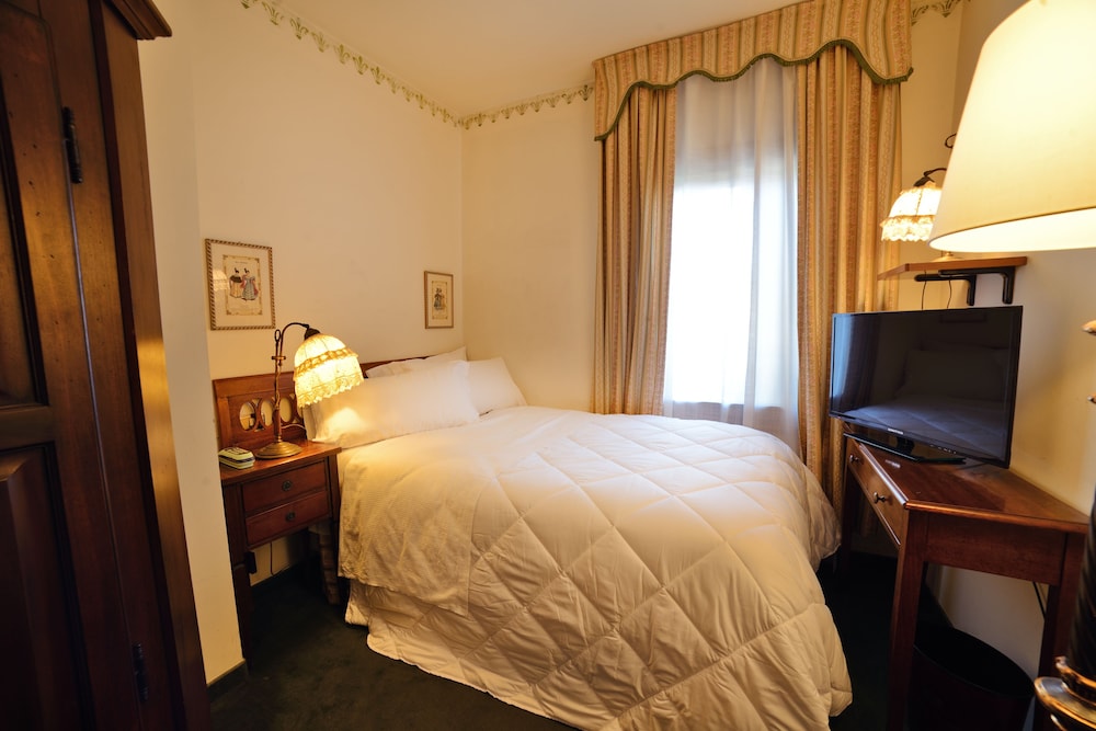 Hotel Villa Luppis 13/77