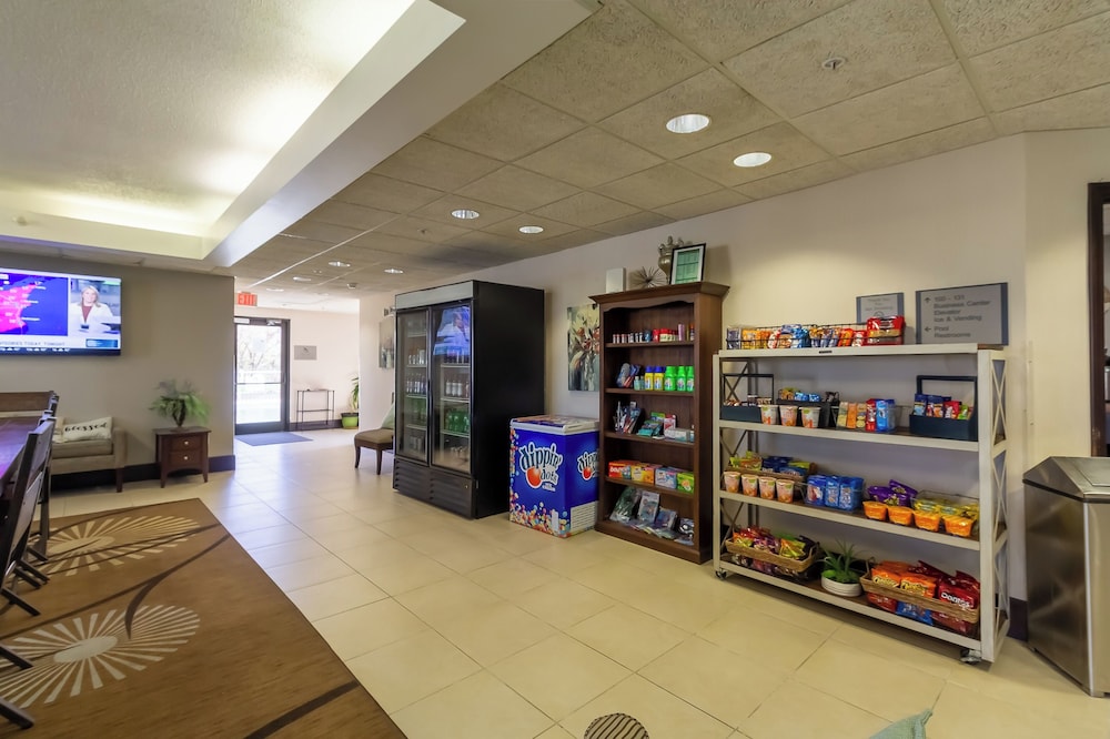 Wingfield Inn Suites 27/49