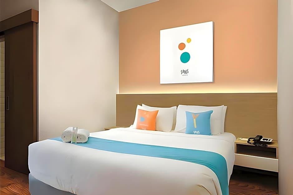 Sans Hotel Roxy Jakarta 37/60